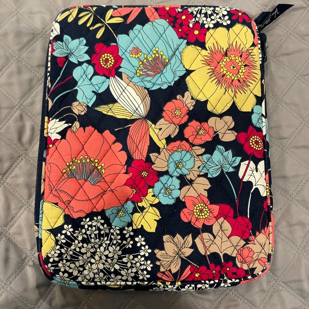 Vera Bradley “Happy Snails”  Print Tablet Sleeve, 8x10”